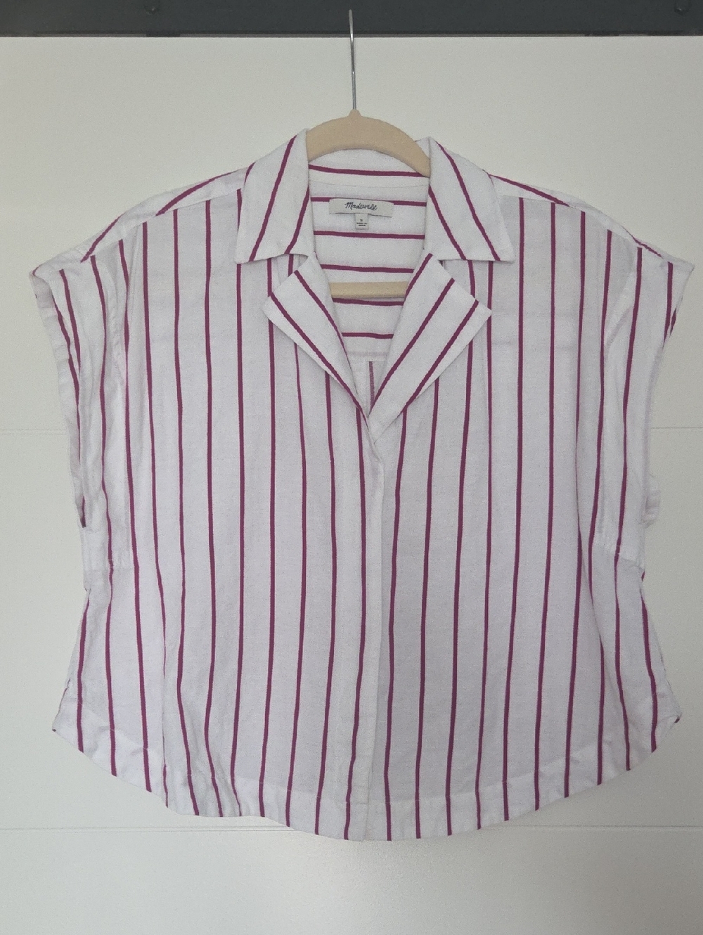 Madewell Notch-Collar Popover Shirt White Button-Down Shirt with Fuchsia Stripes